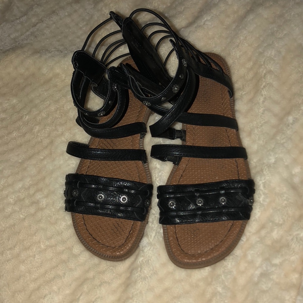 5/20 black ankle sandals
